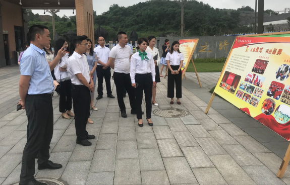 泸州市共青团市委新项目引领青年力量，共筑美好未来梦想